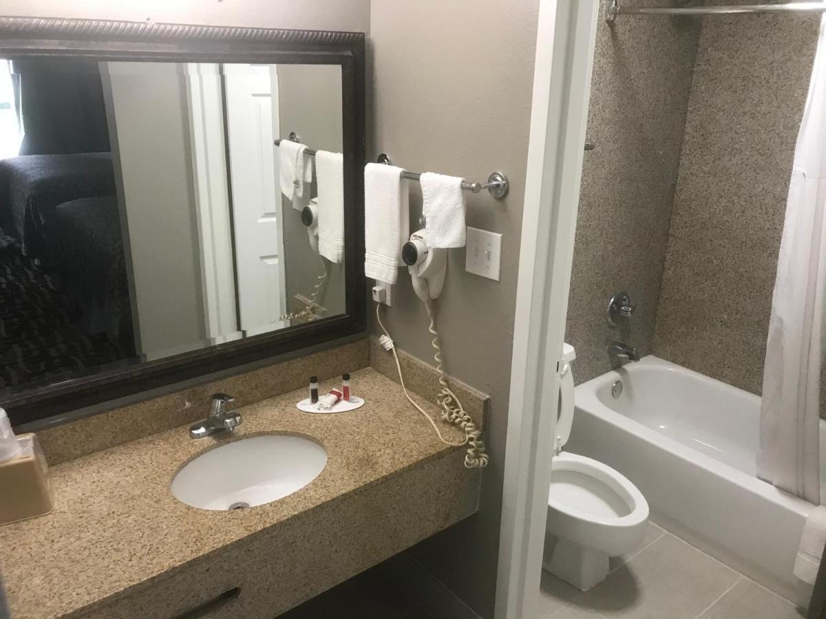 Days Inn & Suites By Wyndham Collierville Germantown Area Extérieur photo