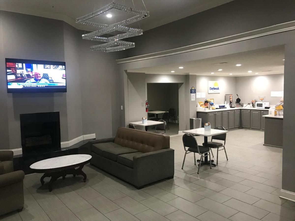 Days Inn & Suites By Wyndham Collierville Germantown Area Extérieur photo