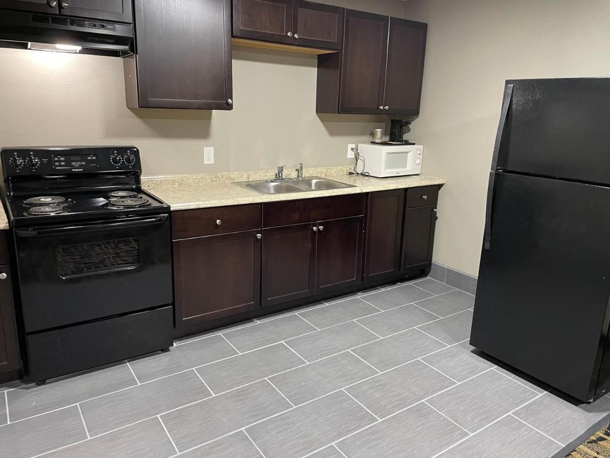 Days Inn & Suites By Wyndham Collierville Germantown Area Extérieur photo