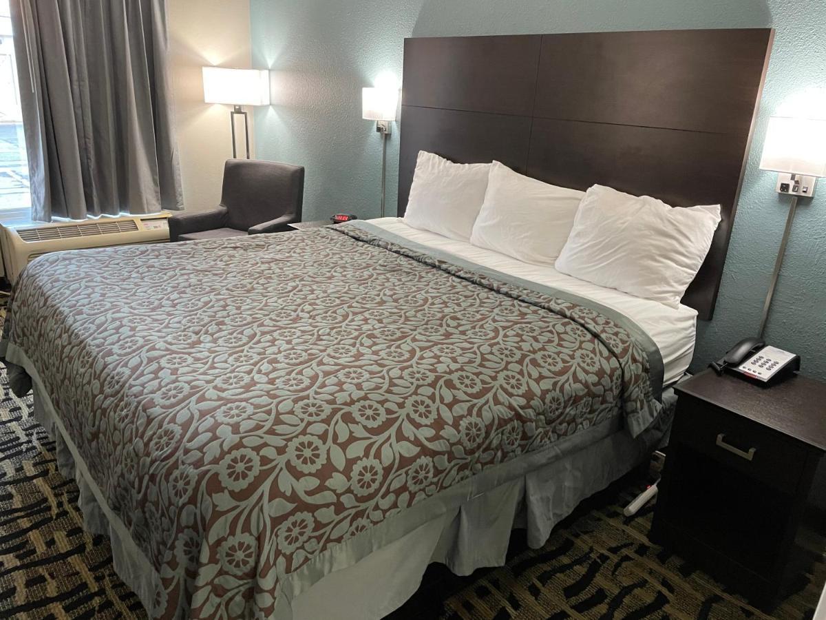 Days Inn & Suites By Wyndham Collierville Germantown Area Extérieur photo