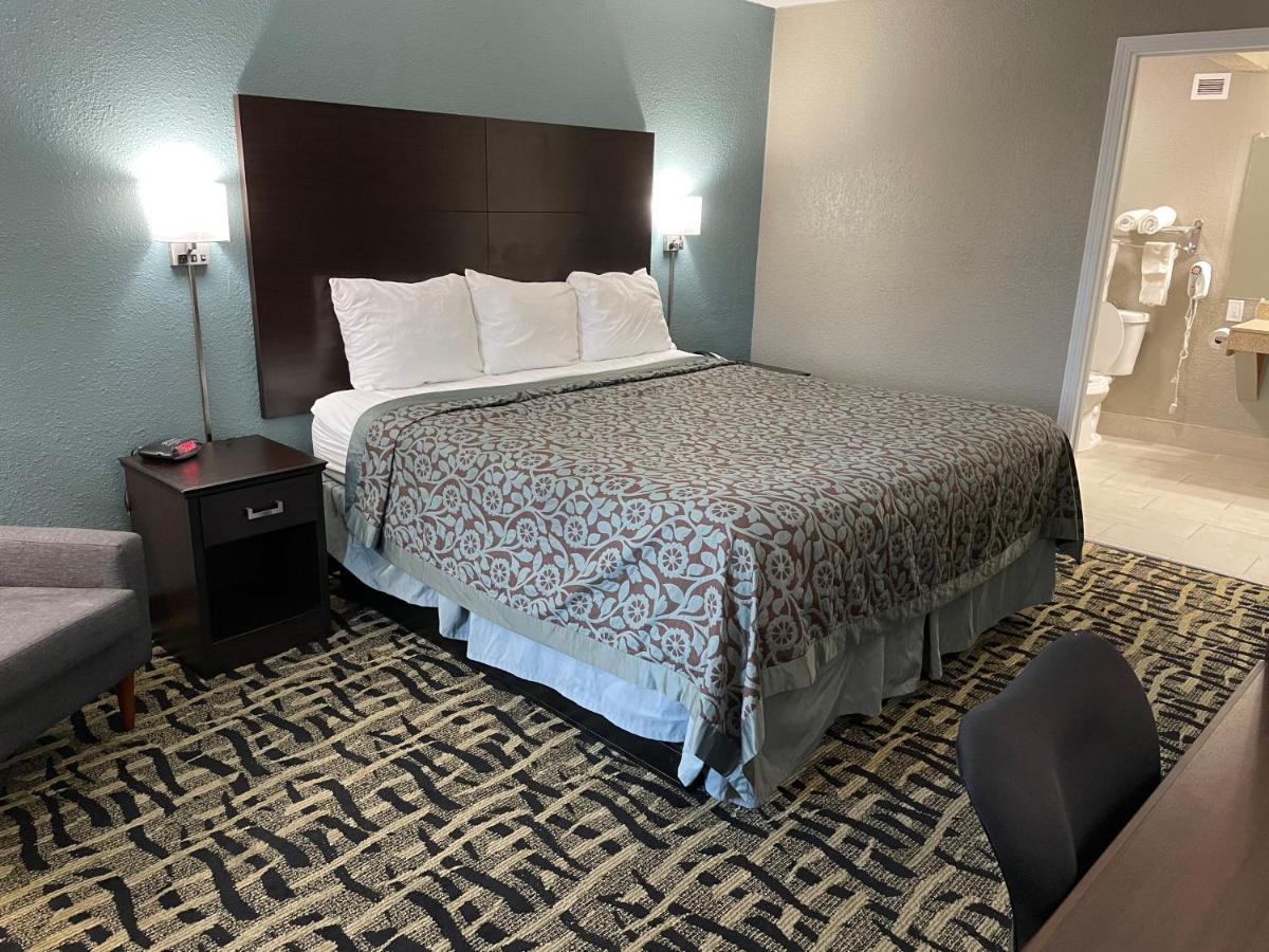 Days Inn & Suites By Wyndham Collierville Germantown Area Extérieur photo