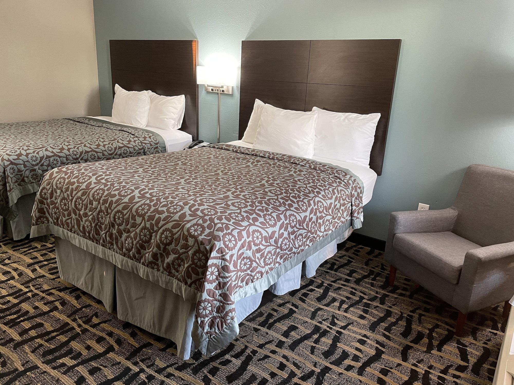 Days Inn & Suites By Wyndham Collierville Germantown Area Extérieur photo