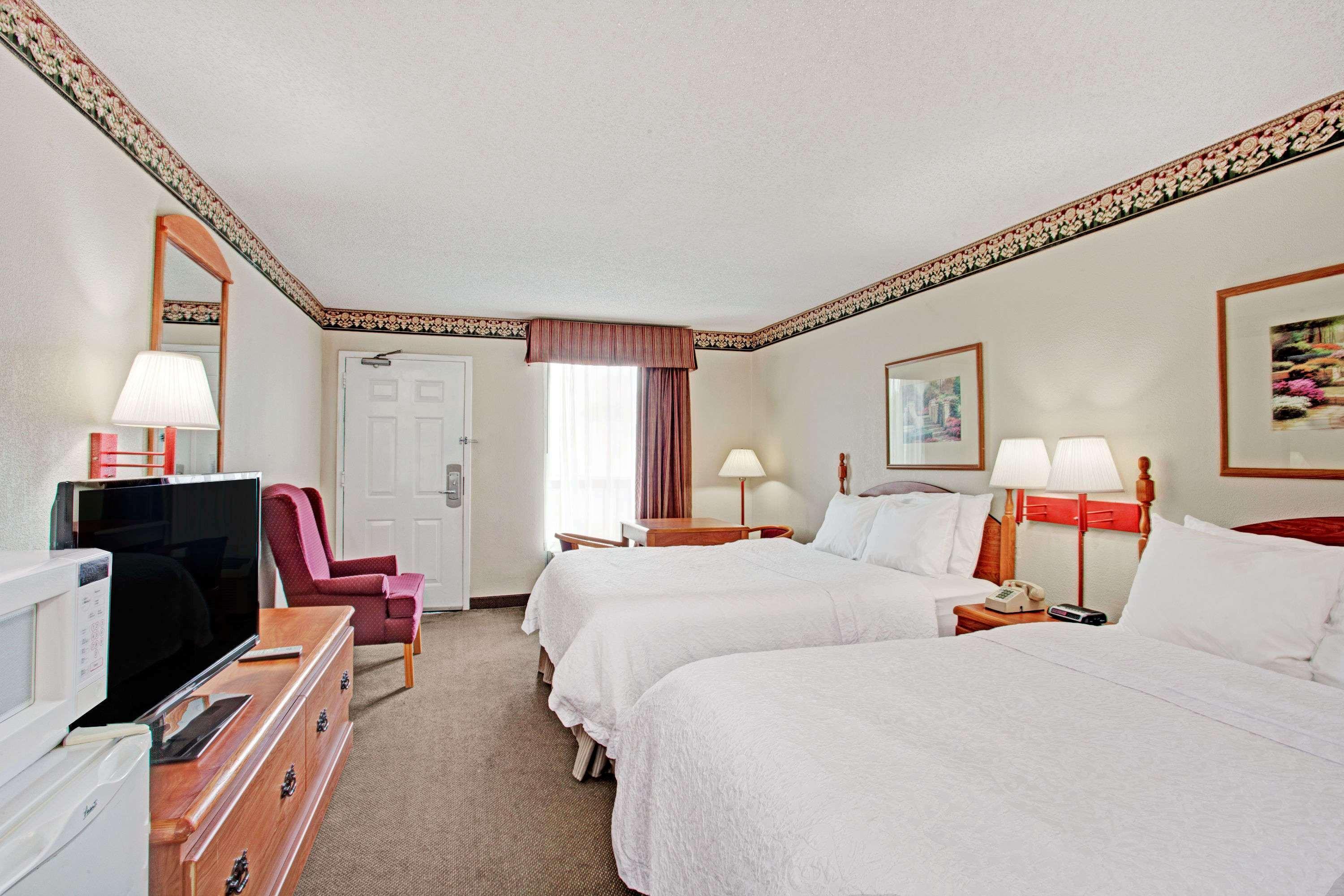 Days Inn & Suites By Wyndham Collierville Germantown Area Extérieur photo